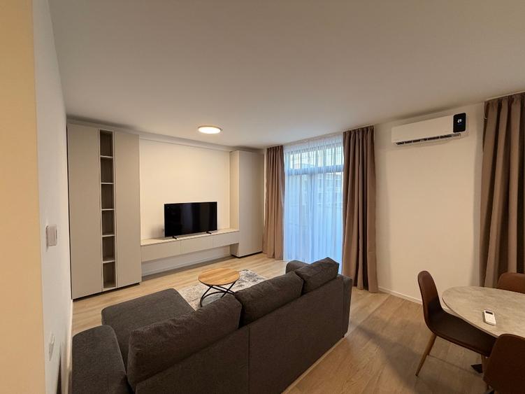 Apartament cu 2 camere decomandat în Torontalului