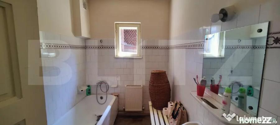Casă cu 5 camere cu Teren 818 Mp în Central