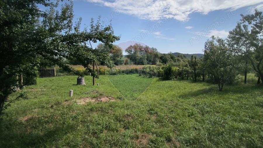 Casă cu Teren 1138 Mp în Moardăș