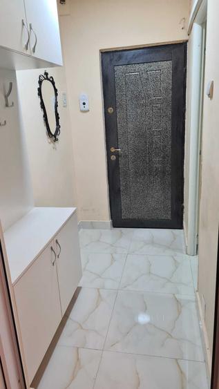 Apartament cu 2 camere semidecomandat în Dosu Bricii
