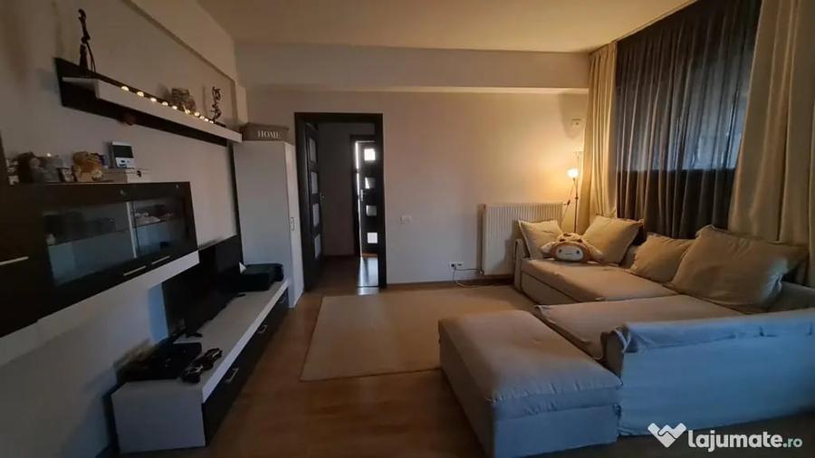 Apartament cu 2 camere semidecomandat în Est