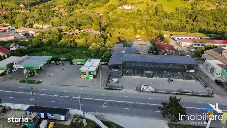 Spațiu comercial, de 550 mp, în Petros