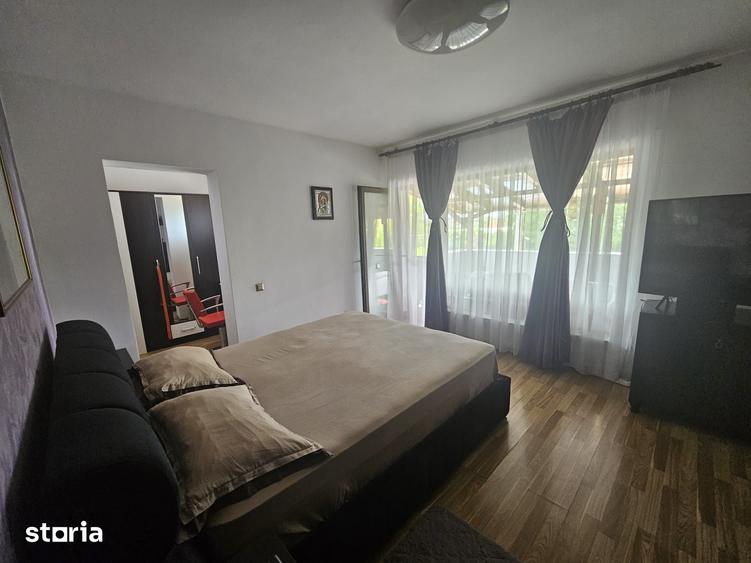 Casă cu 4 camere cu Canalizare în Ștefănești