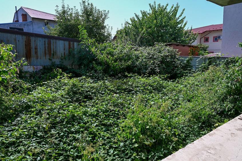 Casă individuală cu 5 camere cu Canalizare în Central