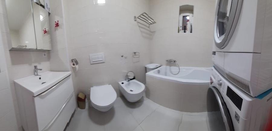Vand casa cu demisol , parter , mansarda in Dambul Rotund - 7
