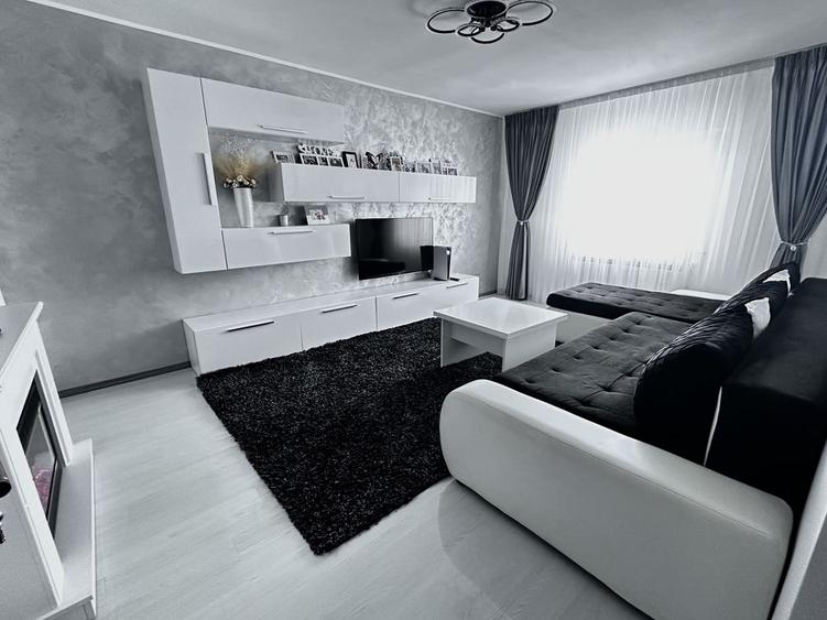 Apartament 3 camere etaj intermediar zona Obcini - 1