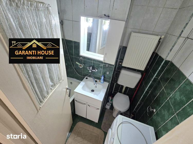 Apartament cu 2 camere nedecomandat în Săsar