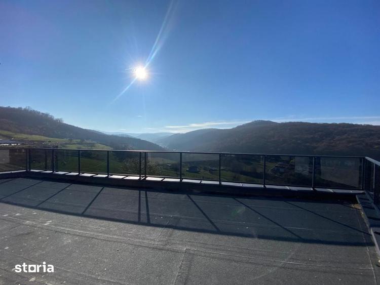 Casă cu 5 camere cu Teren 500 Mp în Central