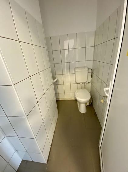 Spațiu comercial, de 62 mp, în Coman