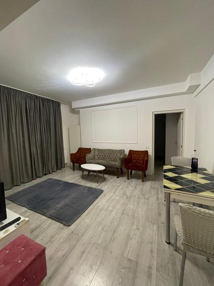 Apartament cu 2 camere semidecomandat în Fundeni