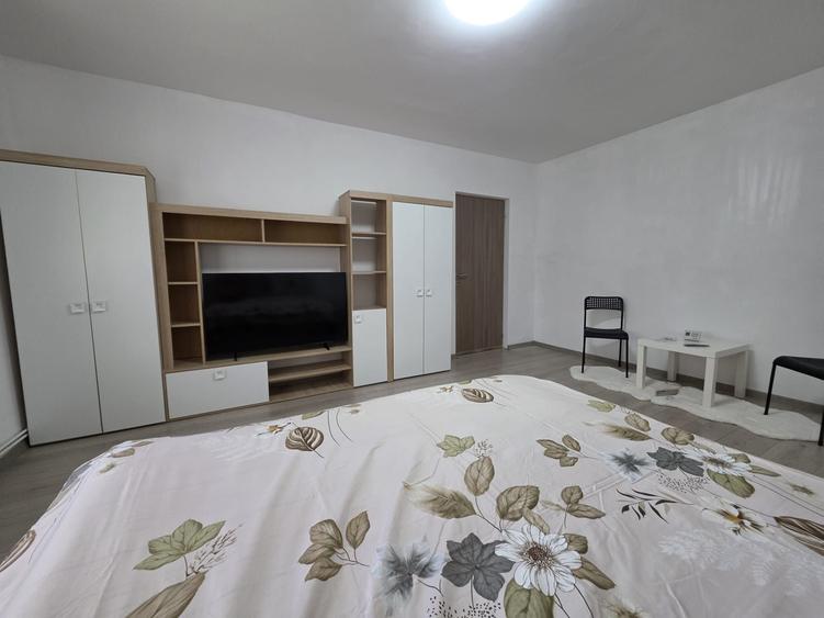 Garsonieră decomandată în Drumul Carului