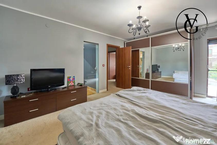 Casă cu 4 camere cu Teren 236 Mp în Central