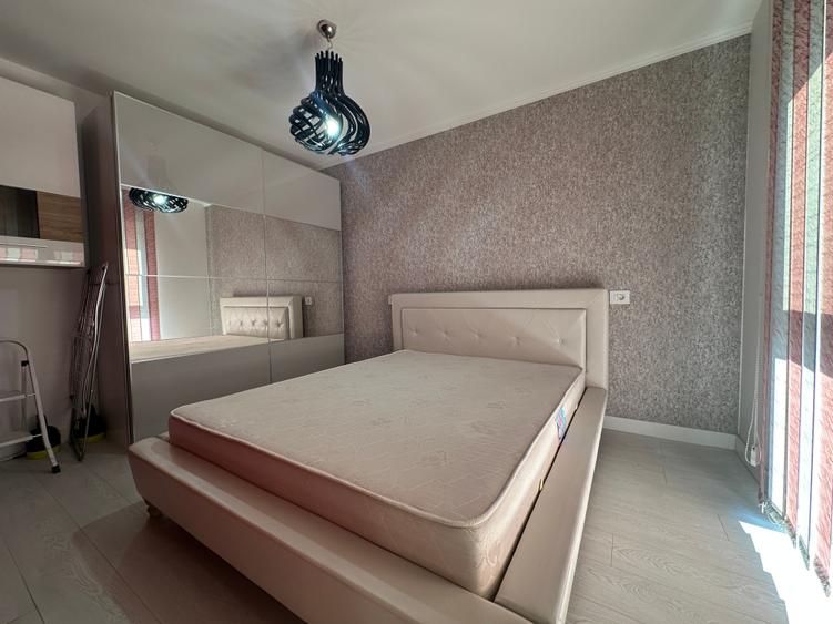 Apartament cu 2 camere semidecomandat în Domenii