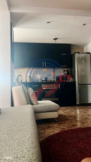 Apartament cu 3 camere în Craiovița Nouă