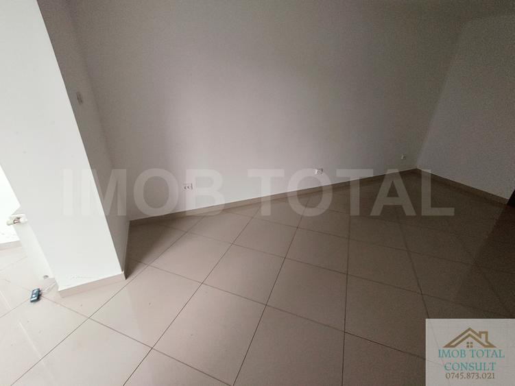 Spațiu comercial, de 24 mp, în Central