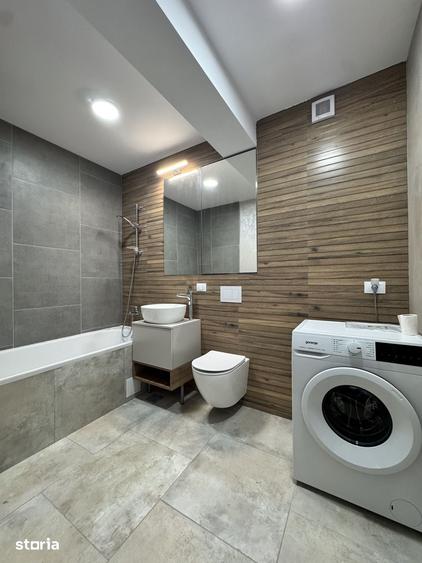 Apartament cu 3 camere în Tractorul