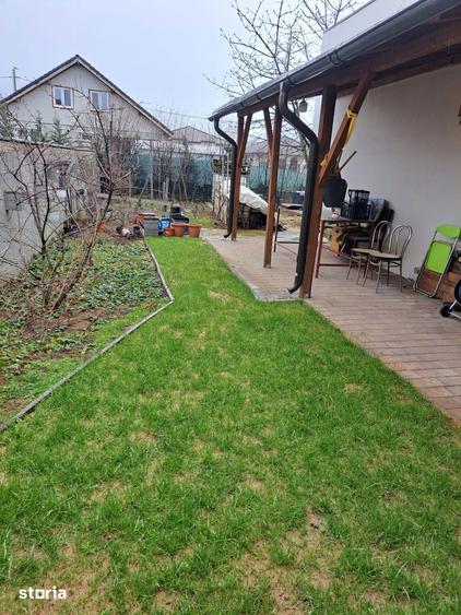 Casă cu 5 camere cu Teren 688 Mp în Central