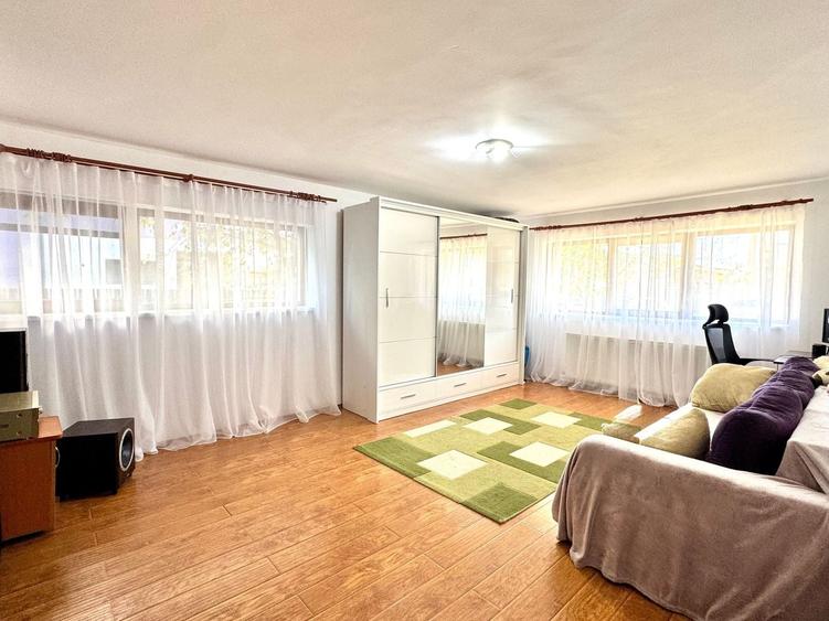 Apartament cu 3 camere în Giroc