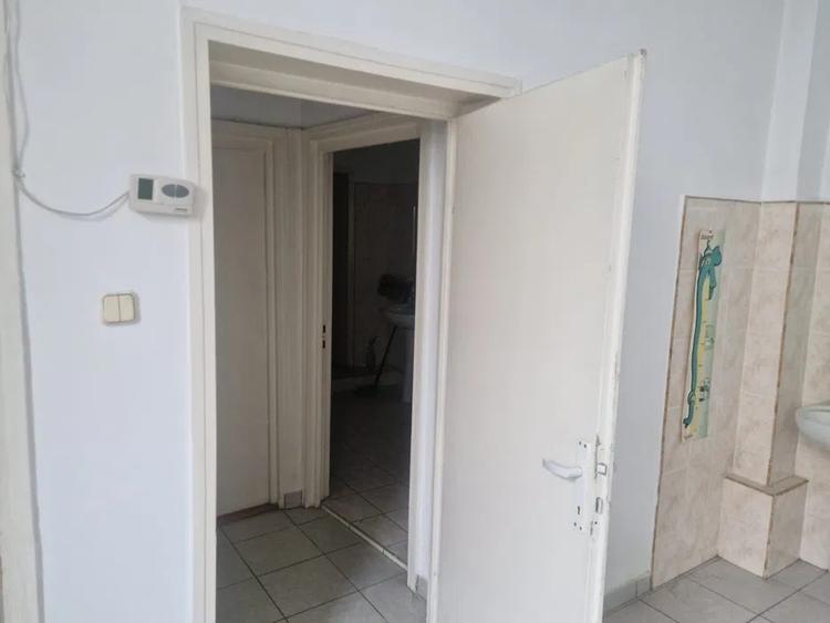 Spațiu comercial, de 35 mp, în Semicentral