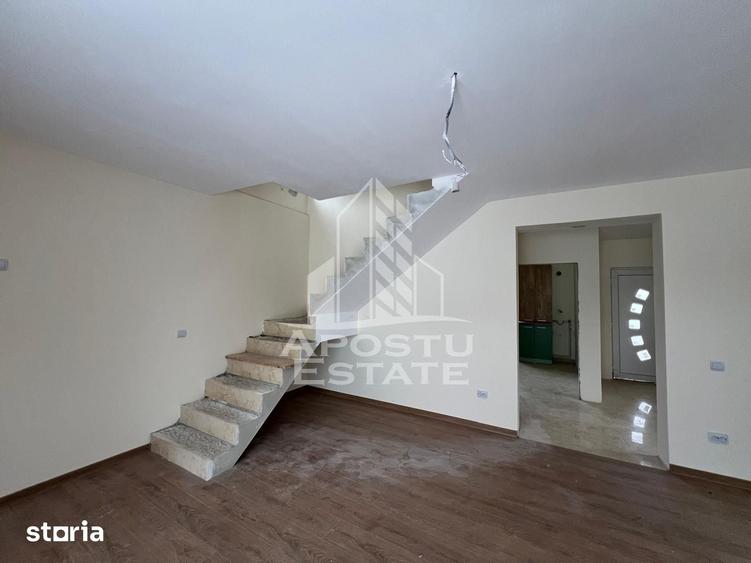 Casă cu 4 camere cu Teren 180 Mp în Giarmata
