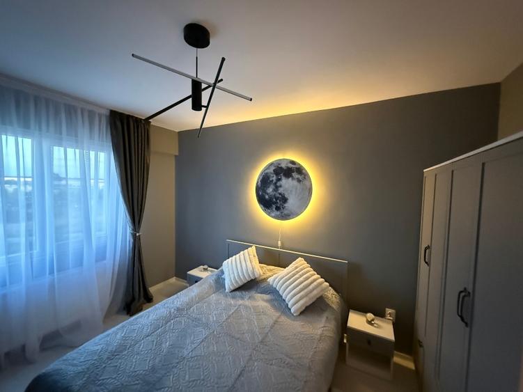 Apartament cu 3 camere decomandat, mobilat în Central