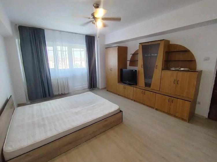 Garsonieră decomandată în Soarelui