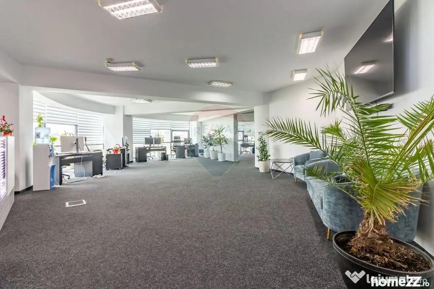 Spațiu comercial, de 240 mp, în Mihai Bravu