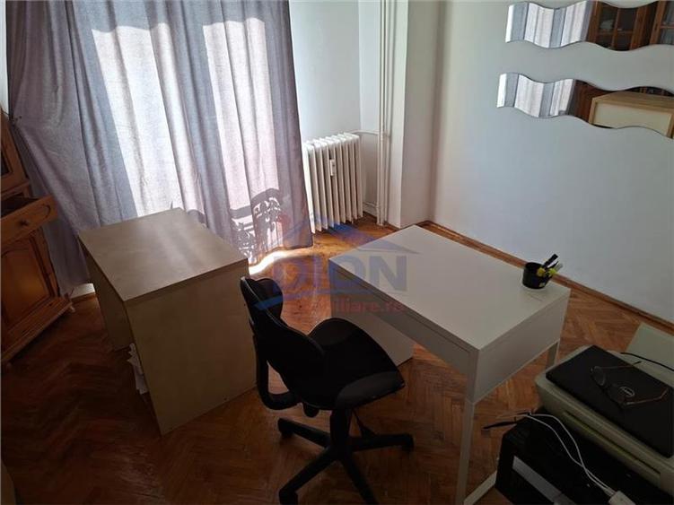 Apartament 3 camere, decomandat, Piata Sfanta Vineri - 6