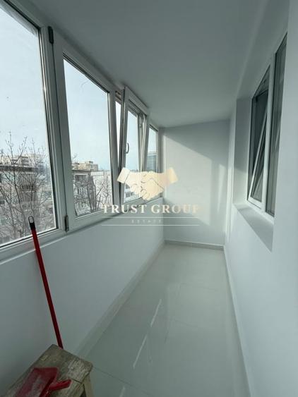 Apartament cu 3 camere semidecomandat în Drumul Taberei