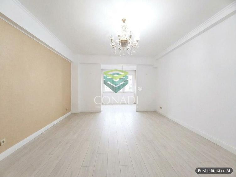 Apartament cu 3 camere decomandat, mobilat în Băneasa