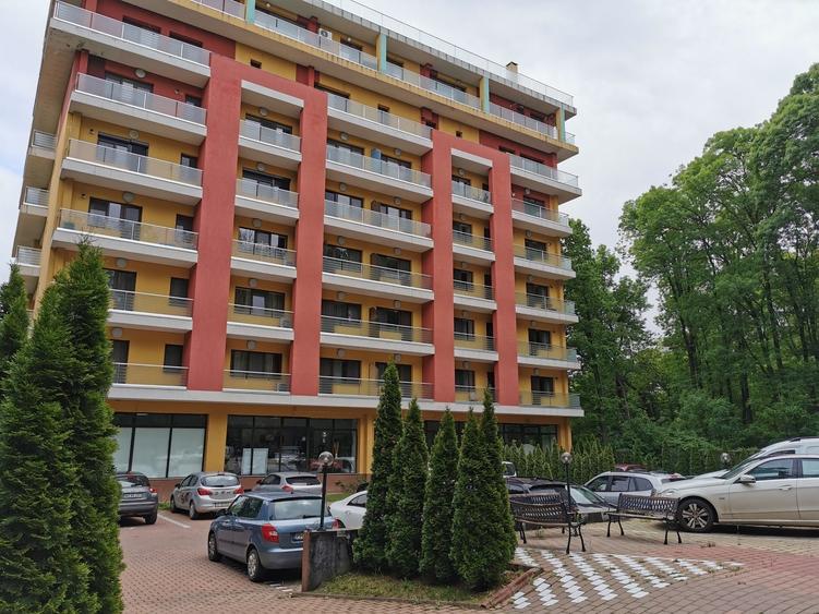Garsonieră decomandată în Central