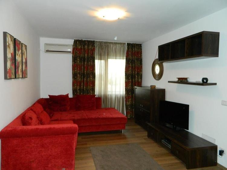 Apartament cu 3 camere decomandat în Piața Unirii