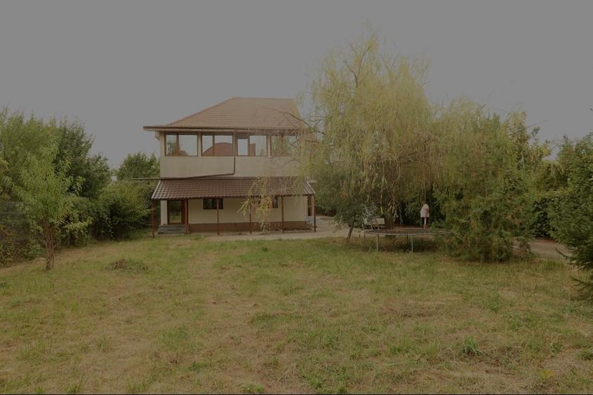 Casă individuală cu 5 camere cu Teren 1141 Mp în Rachieri