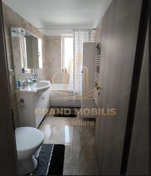 Apartament cu 2 camere decomandat în Giroc
