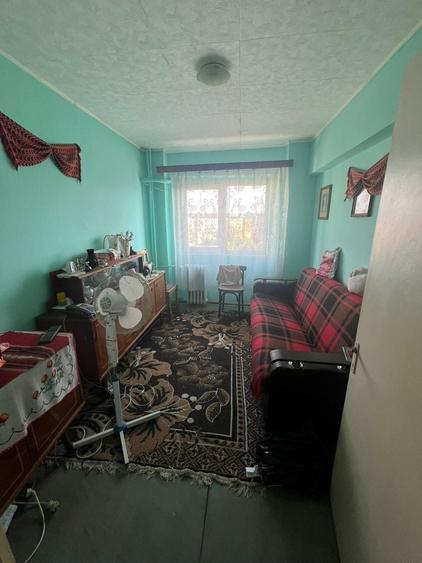 Apartament cu 3 camere decomandat în Militari