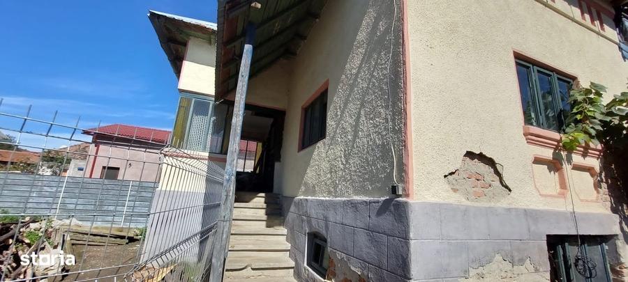 Casă cu 3 camere în Bistrița