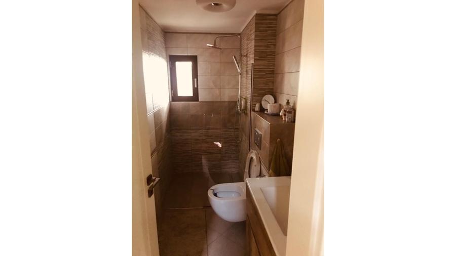 Casă individuală cu 4 camere cu Canalizare în Pipera