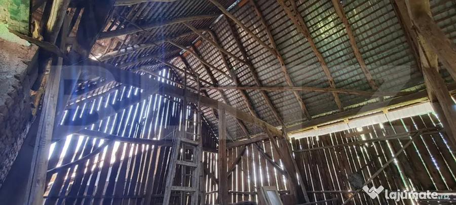 Casă cu 2 camere cu Teren 3000 Mp în Veneția de Sus