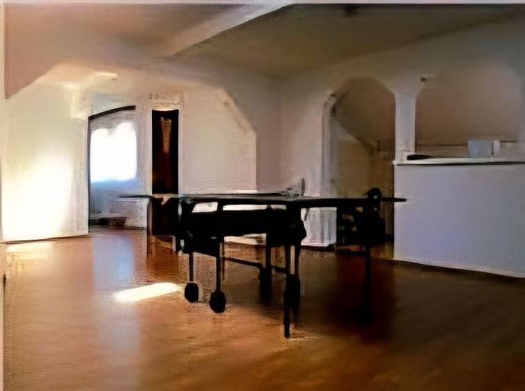 Spațiu comercial, de 450 mp, în Micro 3