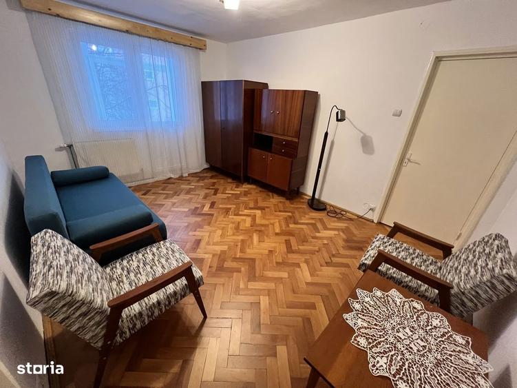 Apartament cu 2 camere semidecomandat, mobilat în Mihai Viteazul