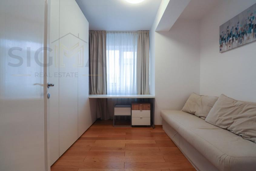Apartament cu 3 camere semidecomandat, mobilat în Bună Ziua