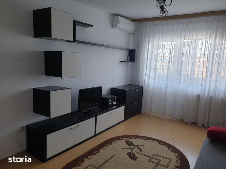 Apartament cu 2 camere decomandat în Vest
