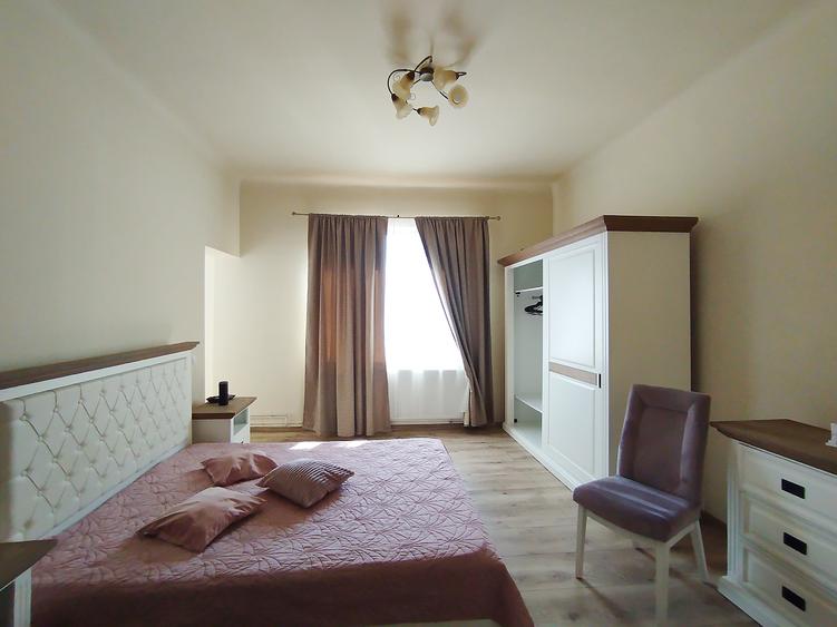 Apartament cu 2 camere decomandat în Semicentral