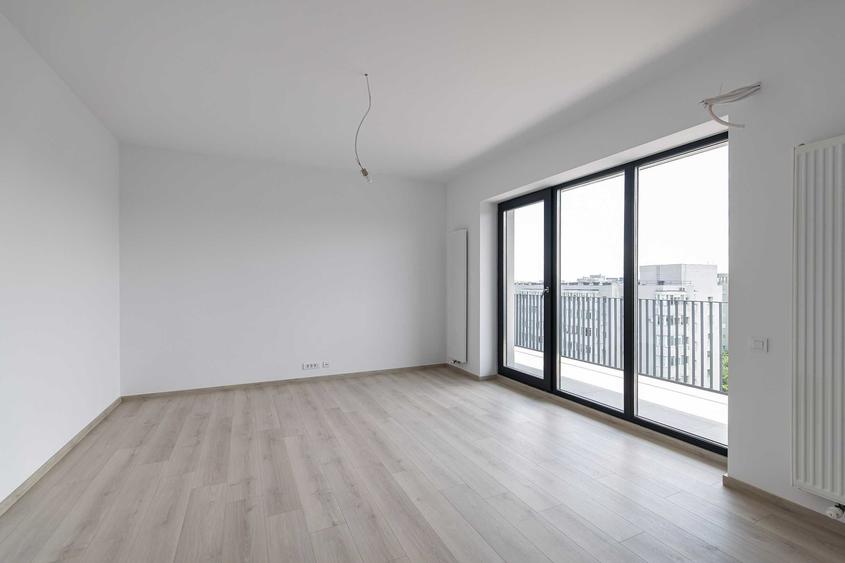 Apartament cu 3 camere decomandat în Costin Georgian