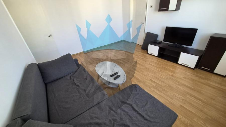 Apartament cu 3 camere decomandat, mobilat în P-ța Unirii