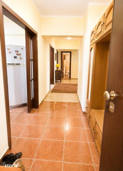 Apartament cu 4 camere în Coiciu