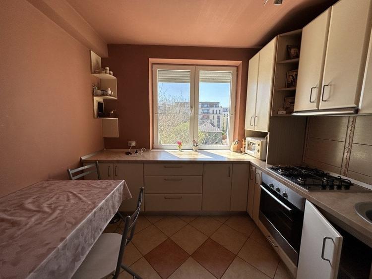 Apartament cu 3 camere în Central