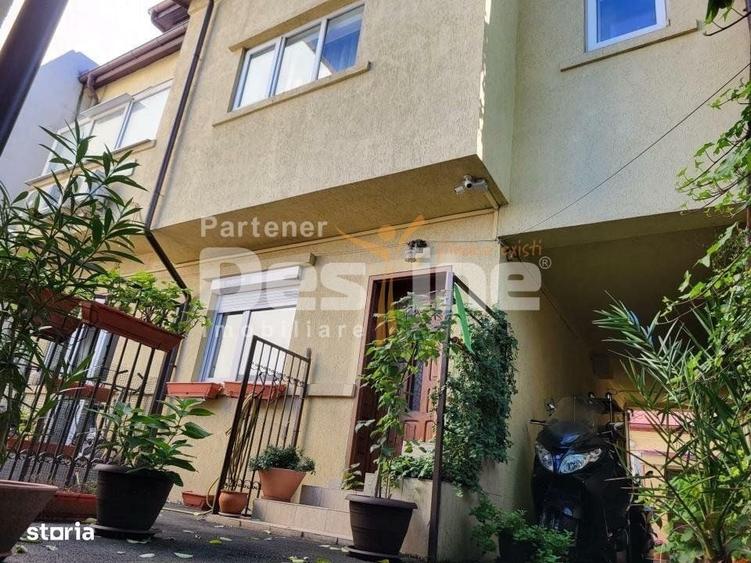 Casă cu 4 camere în 13 Septembrie