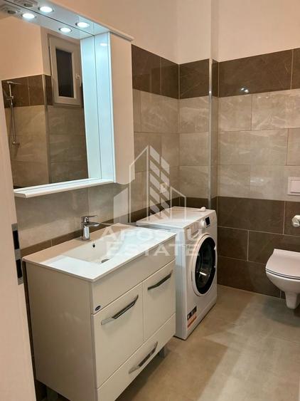 Apartament cu 2 camere decomandat, mobilat în Soarelui