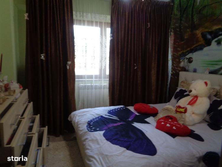 Apartament cu 2 camere în Intim